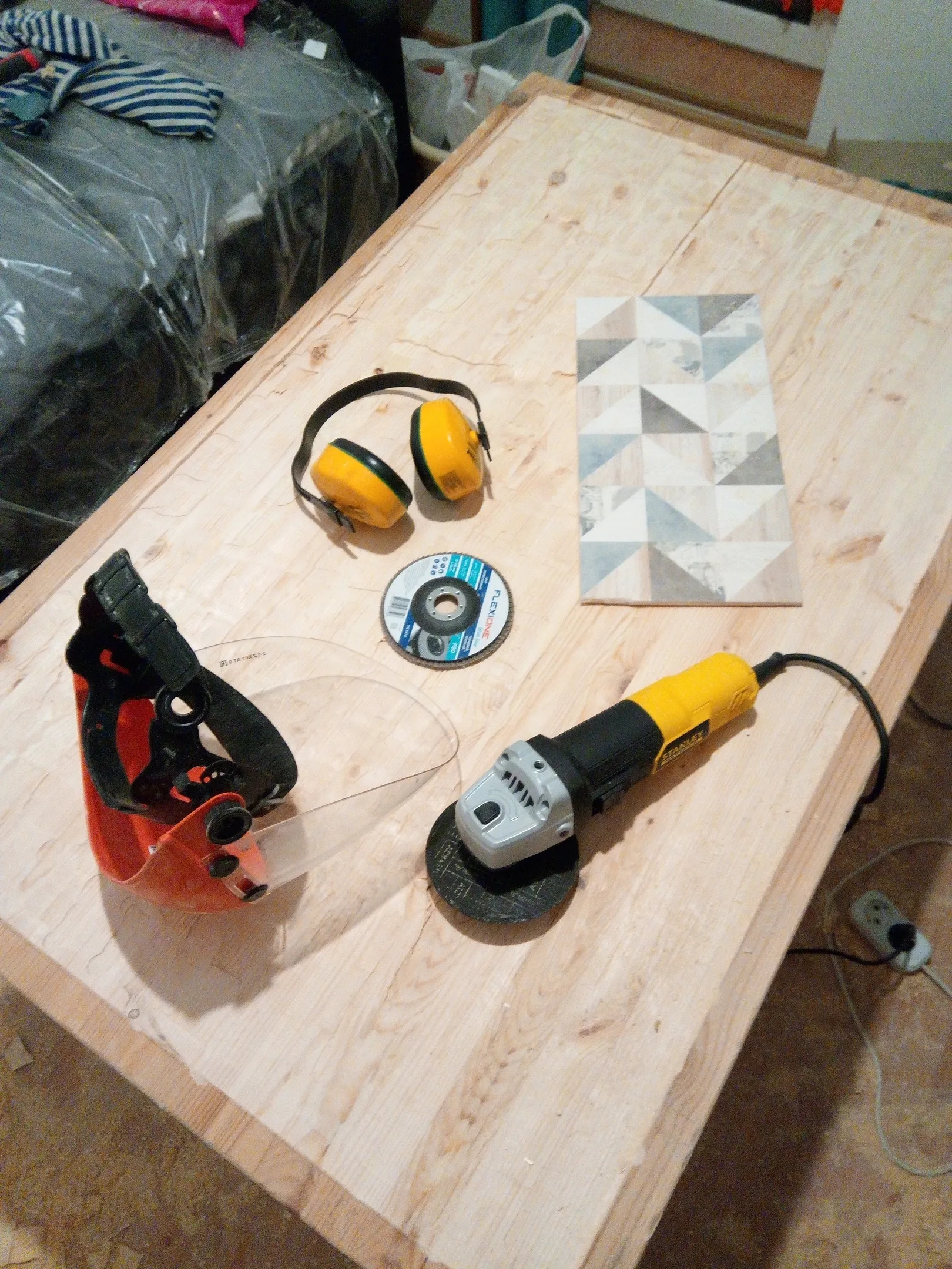 Переделка мебели IKEA своими руками: как избавиться от скрипа кровати ...